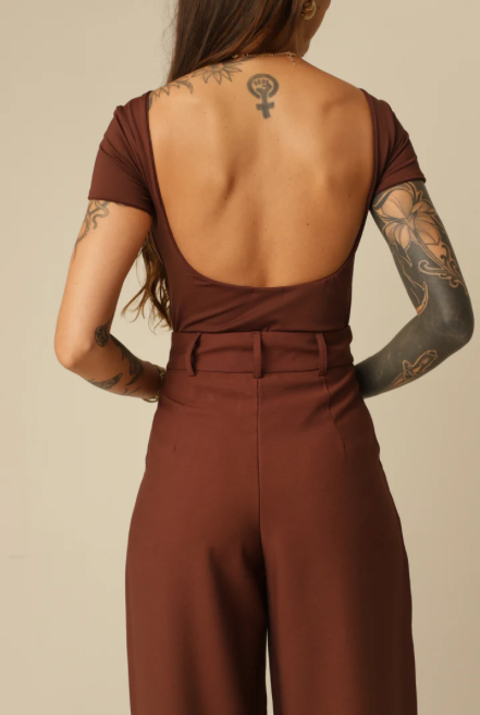 Calça Alfaiataria Botão Olga Marrom