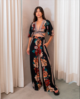 Calça Pantalona Estampa Floral Bordado