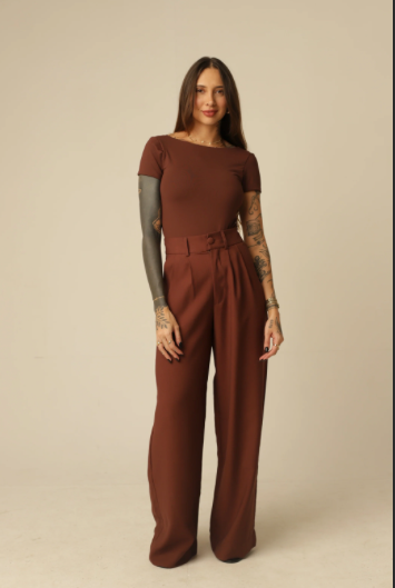 Calça Alfaiataria Botão Olga Marrom