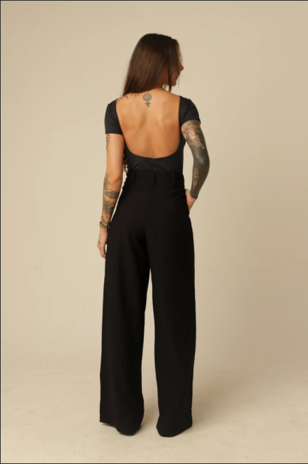 Calça Alfaiataria Botão Olga  Preta